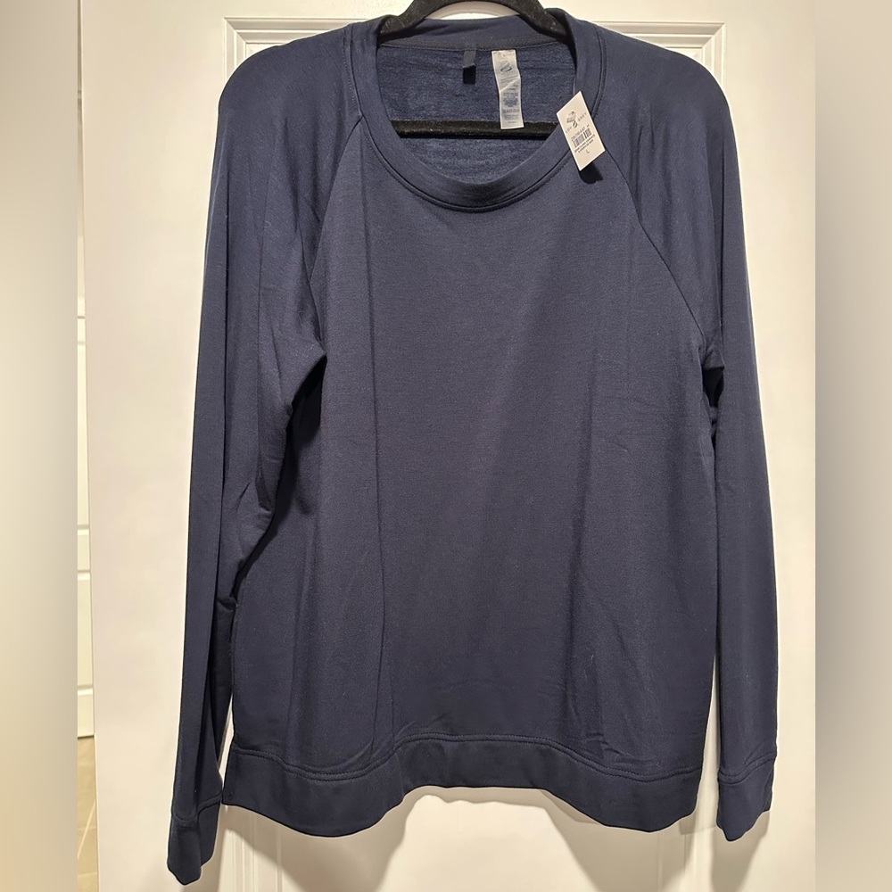 NWT Lou & Grey Signaturesoft Navy Sweatshirt L
